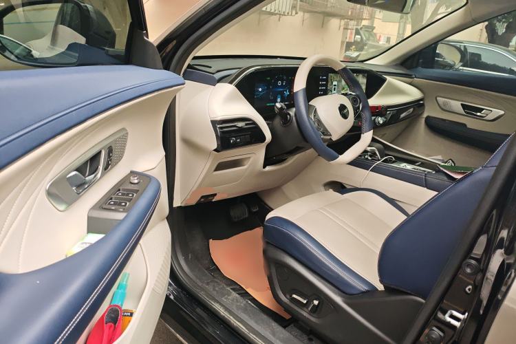 Used Dongfeng Aeolus Huge 2022 Mach Dual-Motor 1.5T MHD Dare-to-Dream Edition