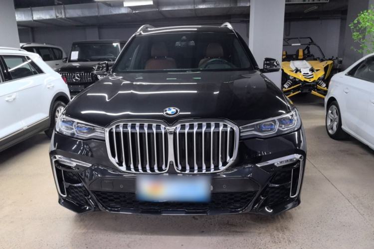 Used BMW X7 2021 xDrive40i Luxury M Sport Package
