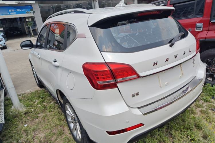Used Haval H2 2017 Red-Label 1.5T Manual Two-Wheel-Drive Elite Model Rear Left 45 Deg