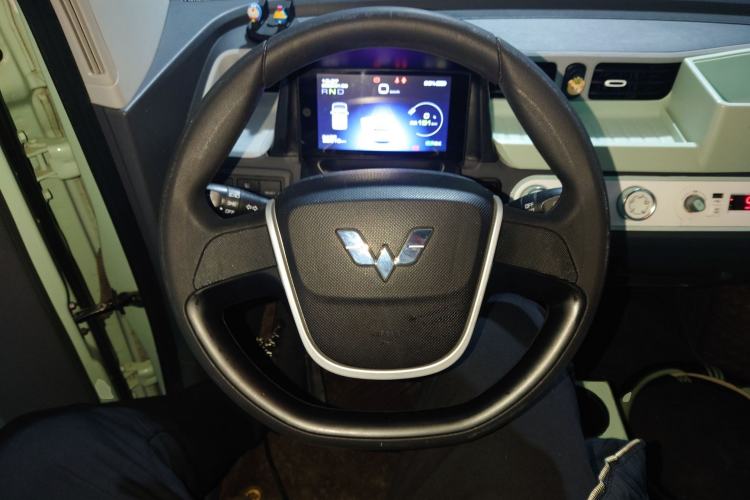 Used Wuling Hongguang MINIEV 2022 Macaron Premium Model – Lithium Iron Phosphate