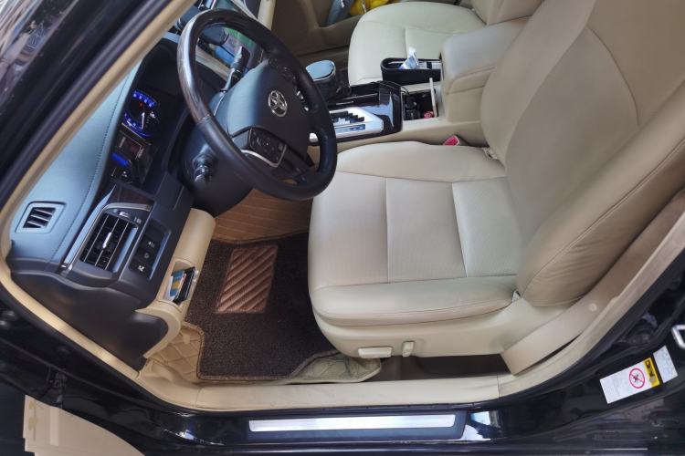 Used Toyota Camry 2015 Dual-Engine 2.5 HG Luxury Navigation Edition