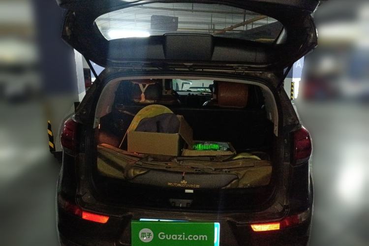 Used Kia Sportage R 2015 2.0L Automatic Two-Wheel Drive GLS Trunk