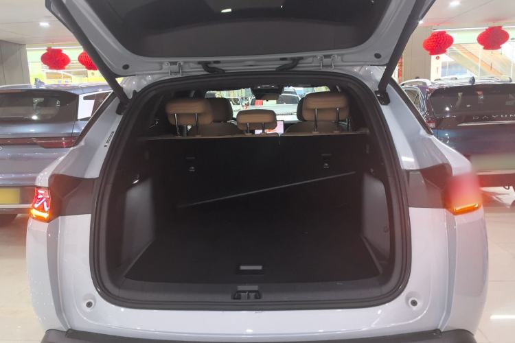 Used BYD Song L DM-i 2024 112 km Beyond Edition Trunk