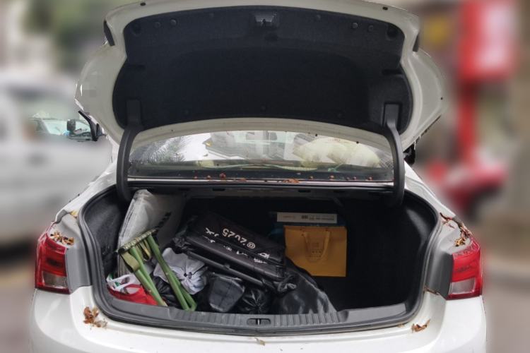 Used Buick Verano 2019 Sedan 20T Dual-Clutch Luxury Model
