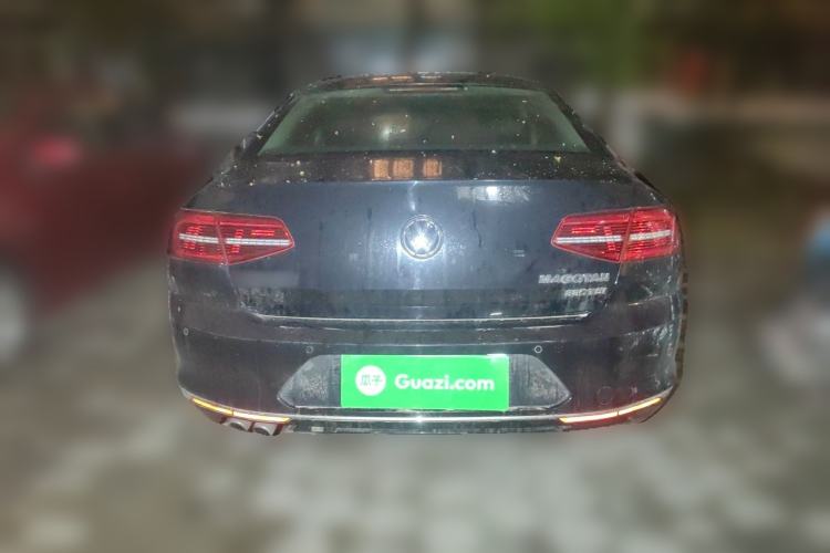 Used Volkswagen Magotan 2017 330TSI DSG Leading Model Rear