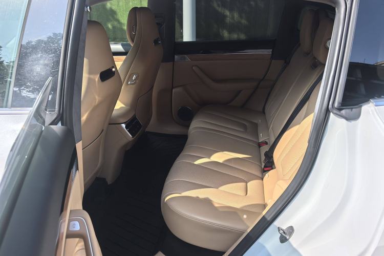 Used Hima Luxeed R7 2024 All-Electric 736 km Ultra