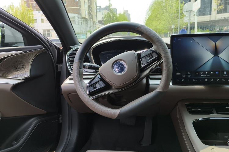 Used BYD Han 2025 EV Intelligent Driving Edition 605KM Prestige Model Steering Wheel
