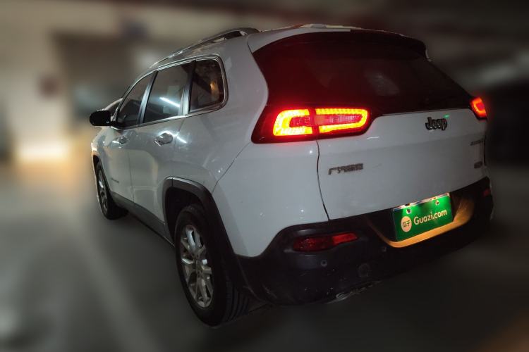 Used Jeep Cherokee 2016 2.4L Leading Edition