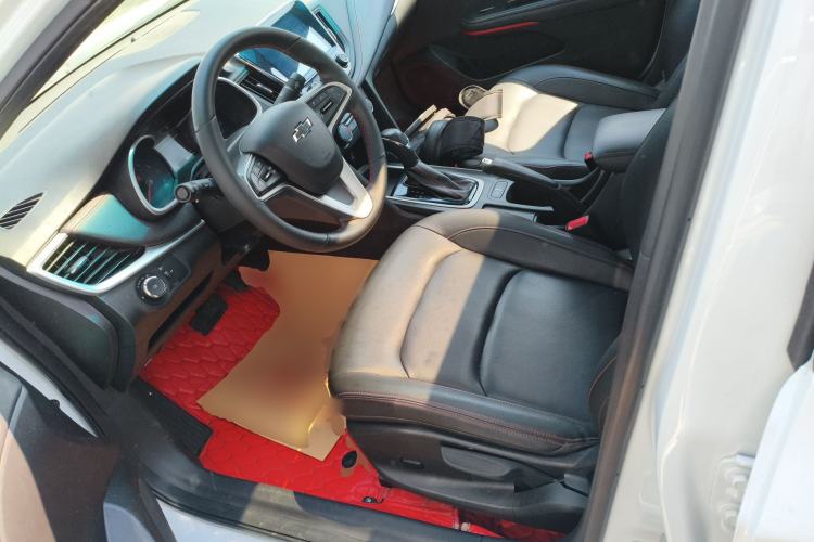 Used Chevrolet Monza 2020 Light Hybrid RS 330T Automatic Thrill Edition Left Front Seat