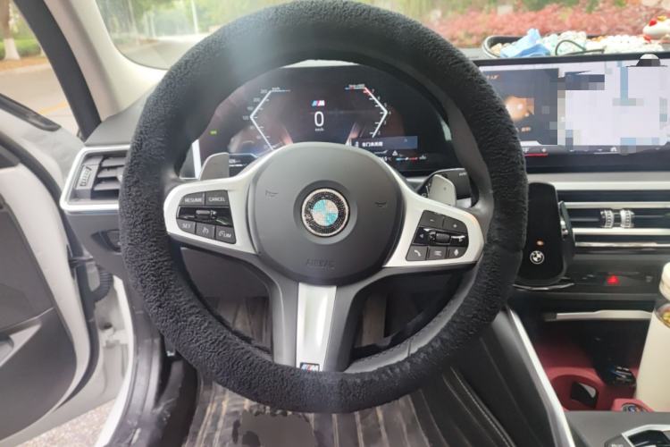 Used BMW 3 Series 2024 325i M Sport Package Steering Wheel