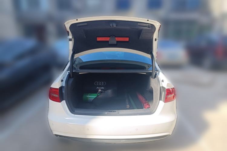 Used Audi A4L 2015 35 TFSI Automatic Comfort Model Trunk