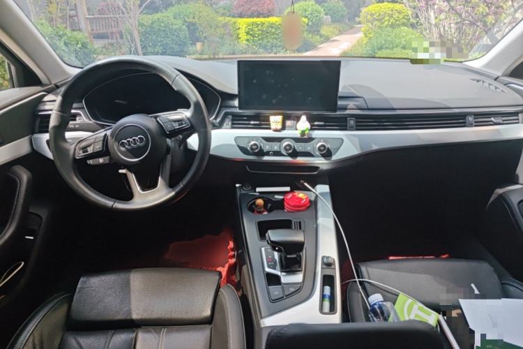 Used Audi A4L 2022 40 TFSI Fashion Dynamic Model Center Console