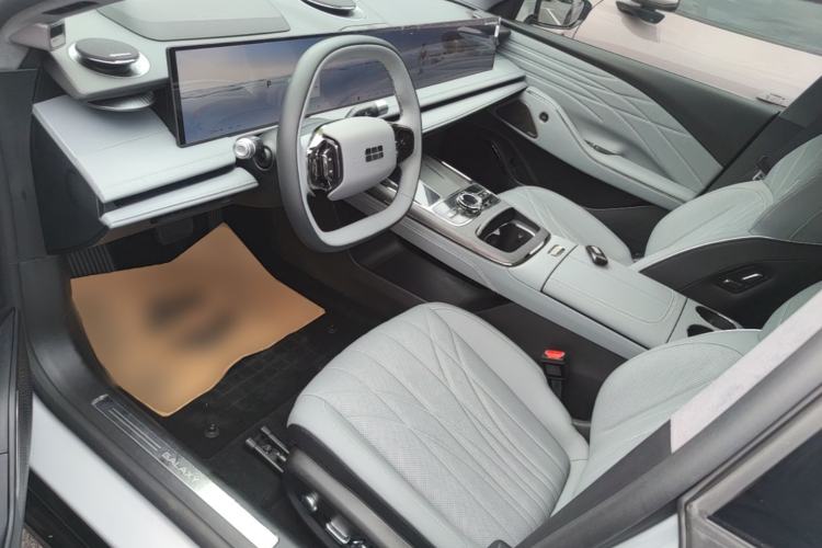 Used Geely Galaxy E8 2025 700 km Long-Range Intelligent Driving Version

