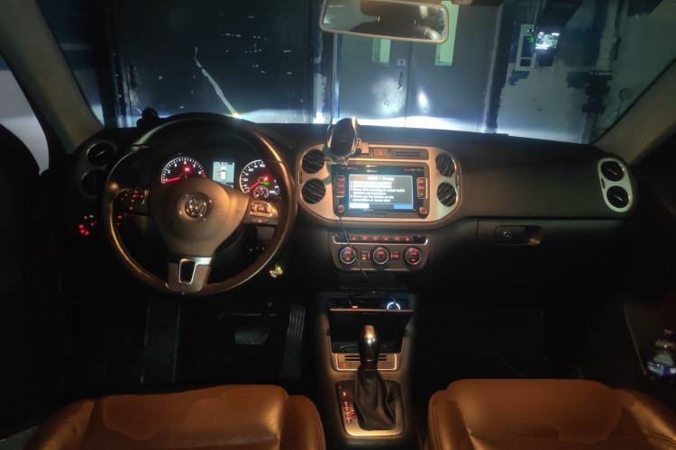 Used Volkswagen Tiguan L 2013 1.8 TSI Automatic All-Wheel Drive Luxury Model
