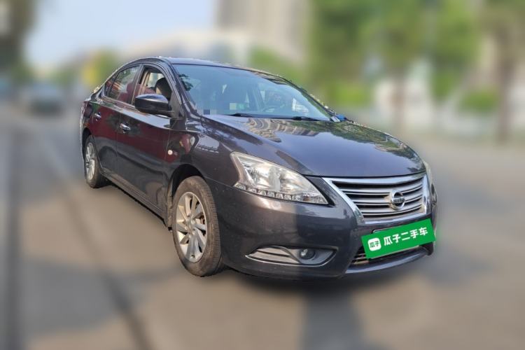 Used Nissan Sylphy 2014 1.6XV CVT Deluxe Edition Front Right 45 Deg