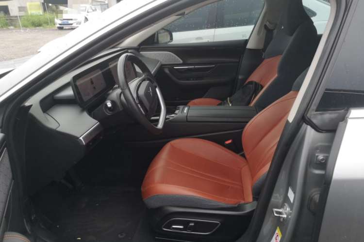 Used XPeng P7 2022 480 Standard Range Smart Drive Edition Left Front Seat