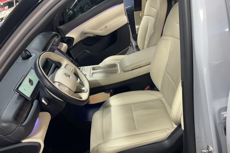 Used Nio ES6 2023 75 kWh
