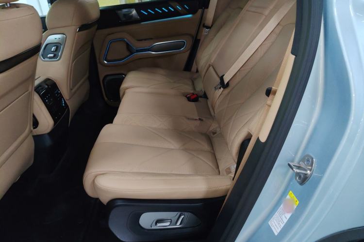 Used Formula Leopard Leopard 8 2025 Smart & Brave Flagship Edition 7 Seats