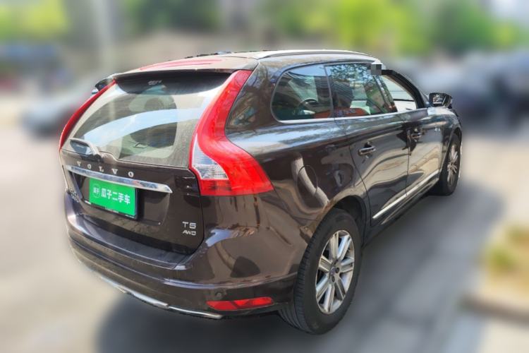 Used Volvo XC60 2017 T5 AWD Smart Range Edition Rear Right 45 Deg