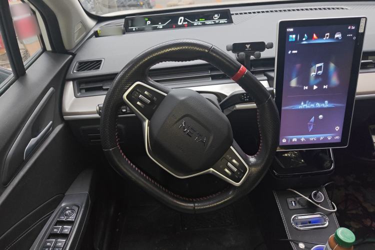 Used NETA V 2021 Long-Range Entertainment Edition Upgrade Model
