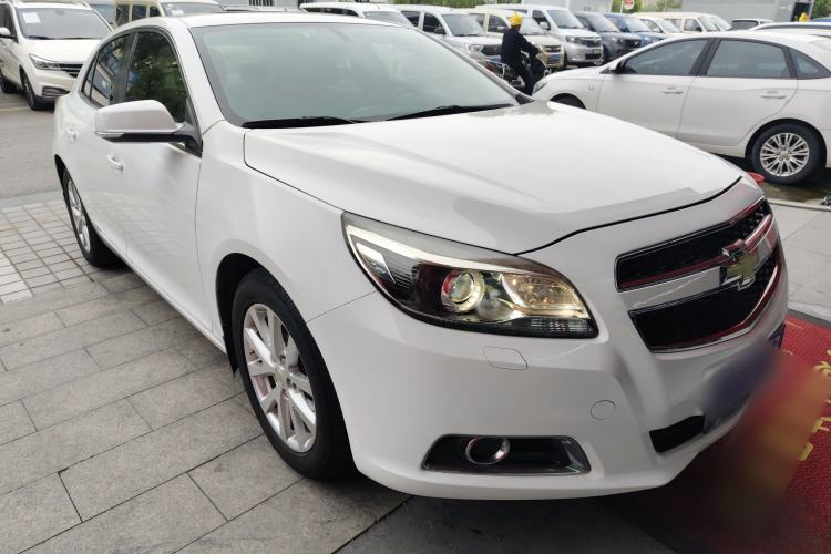 Used Chevrolet Malibu 2014 2.0L Automatic Luxury Edition Front Right 45 Deg