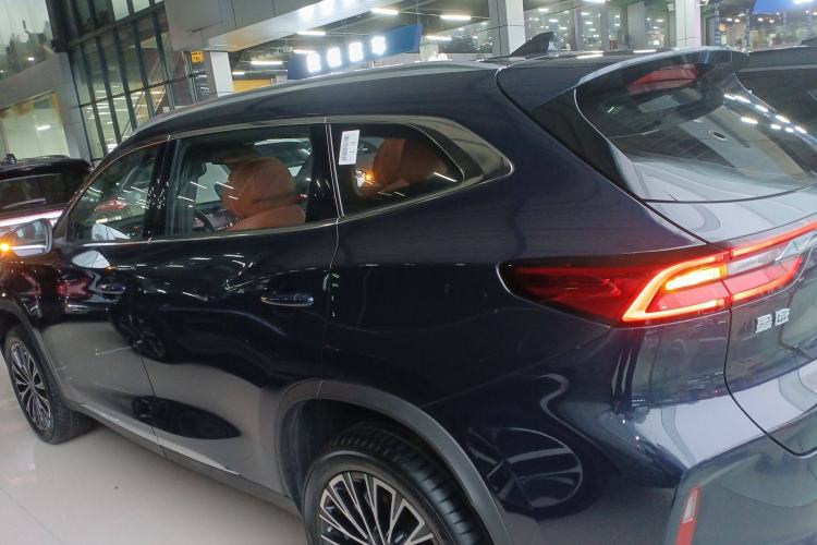 Used EXEED Lingyun 2025 300T Two-Wheel Drive Starry Edition