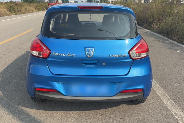 Used Baojun 310 2017 1.5L automatic comfort version
