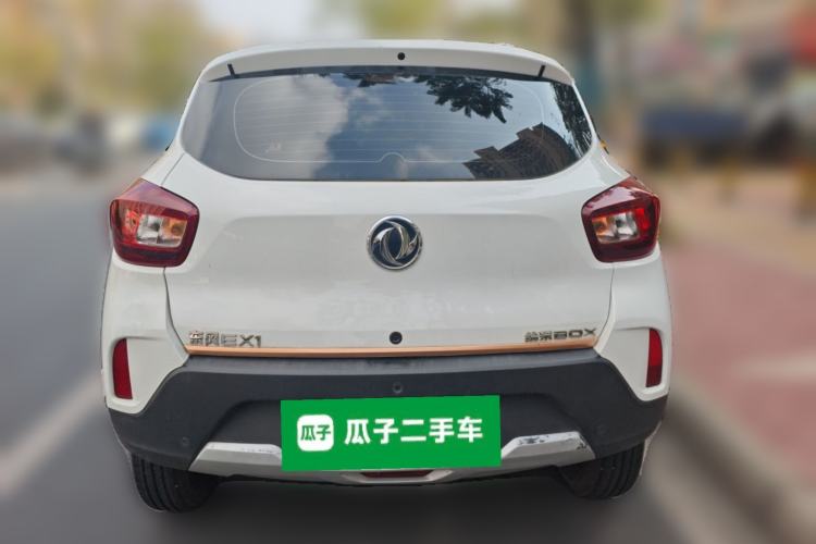 Used Dongfeng NAMMI BOX 2022 Revised Light Wind Edition 201 km Standard Version
