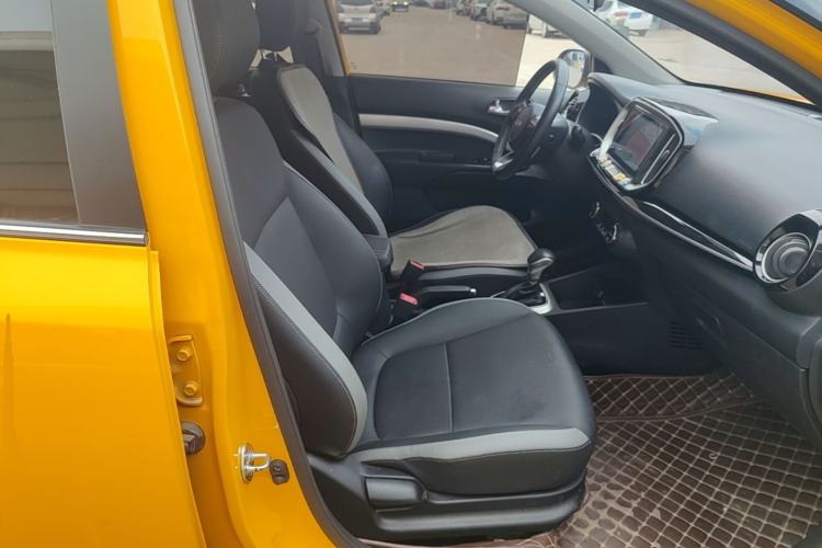 Used Kia kx1 Stonic 2021 1.4L CVT Fun & Sunroof Model