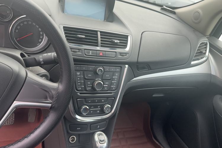 Used Buick Encore 2015 1.4T Automatic Two-Wheel Drive Urban Elite Version Audio And AC Panel