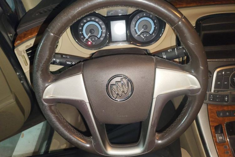 Used Buick LaCrosse 2012 2.4L SIDI Elegant Edition