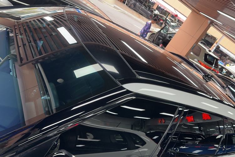 Used Land Rover Range Rover Velar 2019 250 PS R-DYNAMIC S