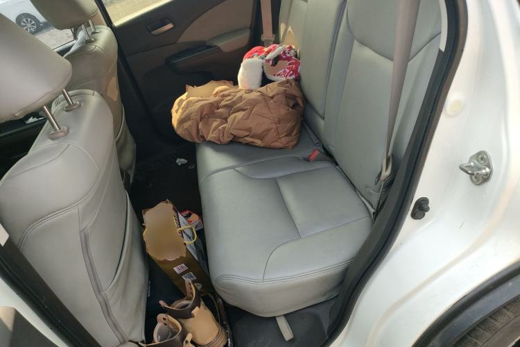 Used Honda CR-V 2012 2.0L two-wheel drive urban version
