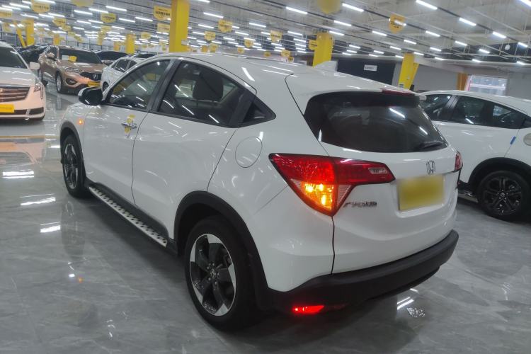 Used Honda Vezel 2016 1.8L CVT Front-Wheel Drive Pioneer Edition
