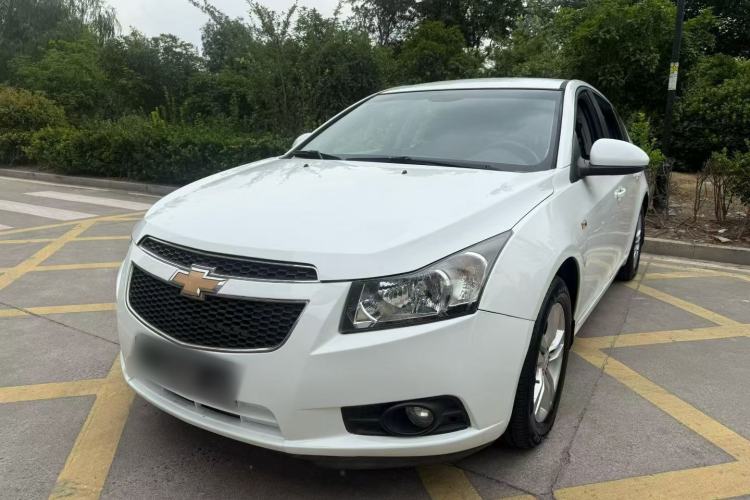 Used Chevrolet Cruze 2015 Hatchback 1.6L Automatic Comfort Edition