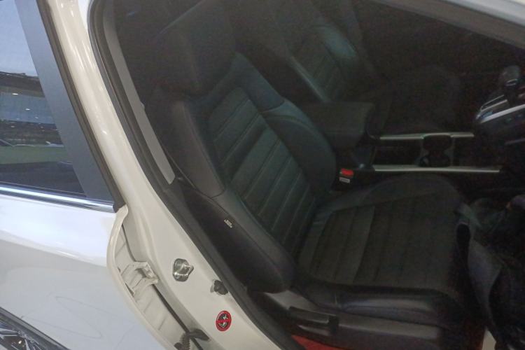 Used Honda CR-V 2021 240TURBO CVT Two-Wheel Drive Urban Edition Right Front Seat