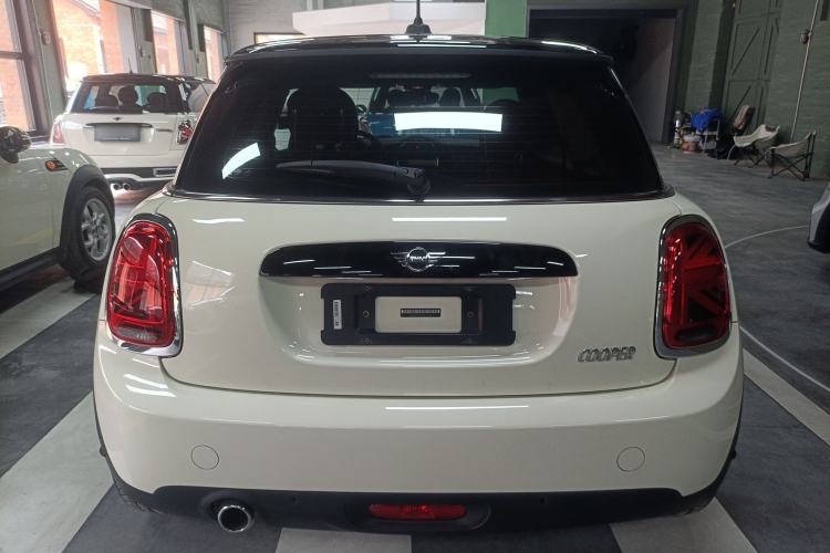 Used MINI 2018 1.5T COOPER Classic Edition
