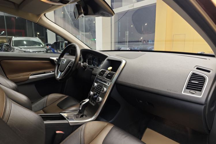 Used Volvo XC60 2016 T5 Smart Version