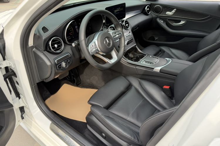 Used Mercedes-Benz C-Class 2020 Restyled C 200 L Fashion Edition Sport Version Interior 1