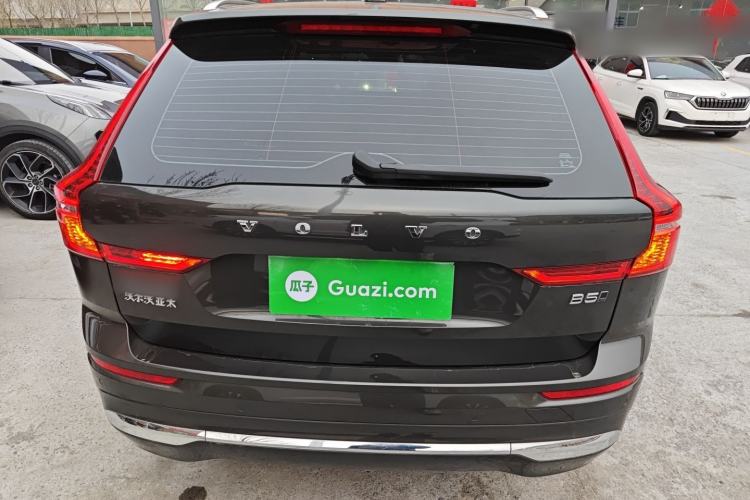 Used Volvo XC60 2022 B5 4x4 Smart Luxury Edition
