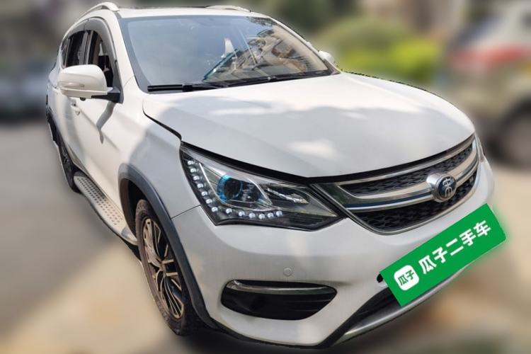 Used BYD Song New Energy 2017 Song DM 1.5TID All-Wheel Drive Prestige Model Front Right 45 Deg