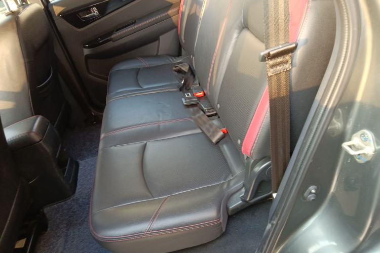 Used HYOSOW S3 2014 1.5L Comfort Version China IV Emission Standard Left Rear Seat