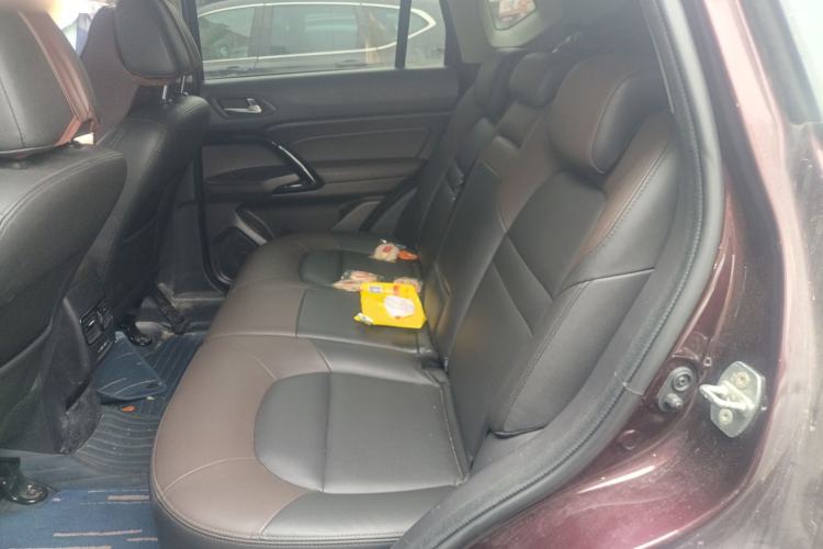 Used GAC Trumpchi GS4 2017 235T Automatic Two-Wheel Drive Elite Edition Interior 4