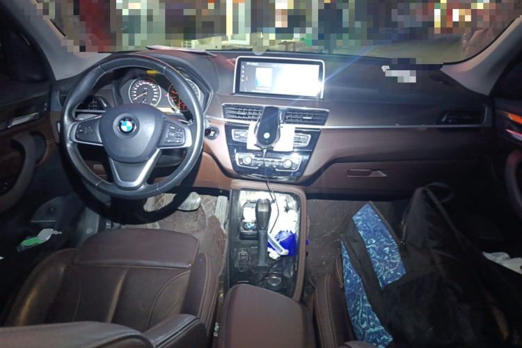 Used BMW X1 2018 sDrive18Li Luxury Model Center Console