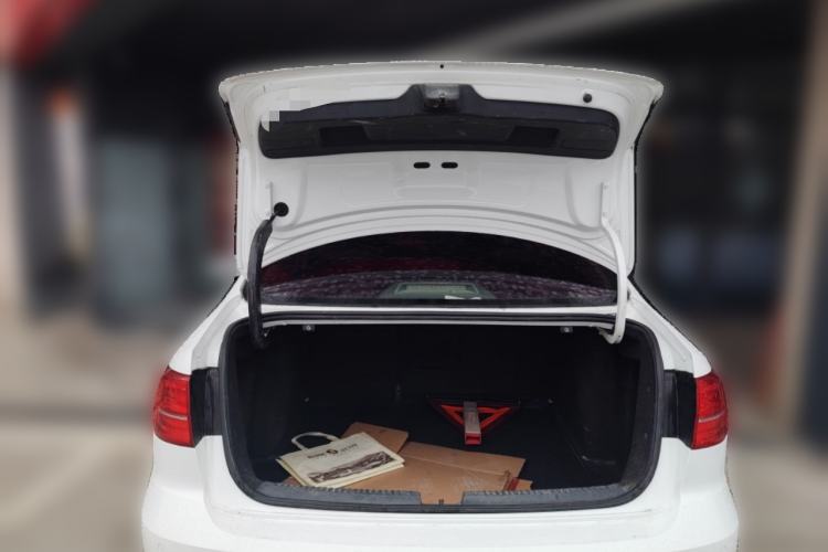 Used Volkswagen Sagitar 2015 1.6L Automatic Comfort Model
