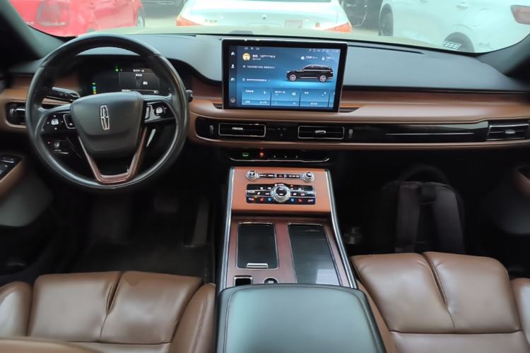 Used Lincoln Aviator 2020 3.0T V6 All-Wheel Drive Executive Version Center Console