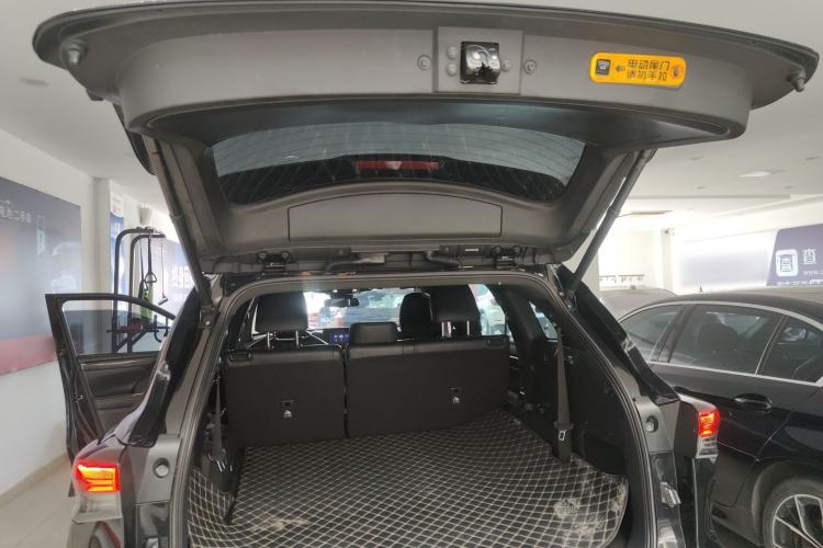 Used Toyota Crown Kluger 2022 2.5L HEV Four-Wheel Drive Luxury Edition Trunk