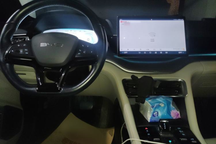 Used BYD Song PLUS New Energy 2023 Champion Edition EV 520KM Prestige Model
