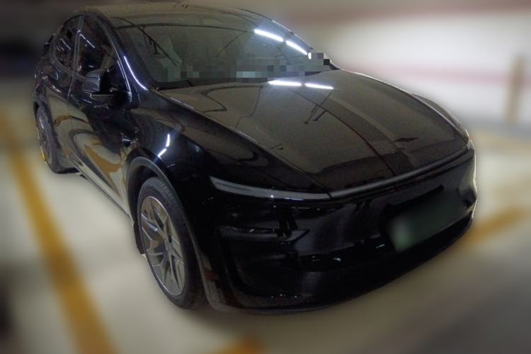 Used Tesla Model Y L 2025 Model Long-Range All-Wheel-Drive Version Exterior 2