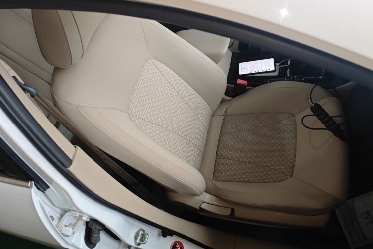 Used Bestune B50 2013 1.6L manual luxury version
